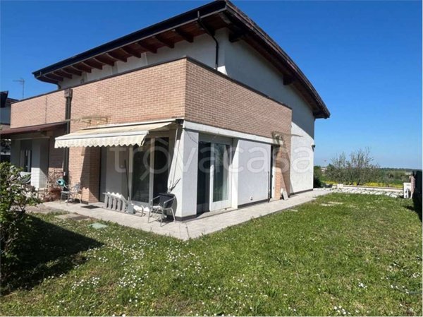 casa indipendente in vendita ad Ozzano dell'Emilia in zona Tolara