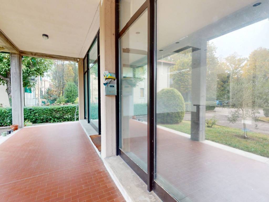 negozio in vendita ad Ozzano dell'Emilia