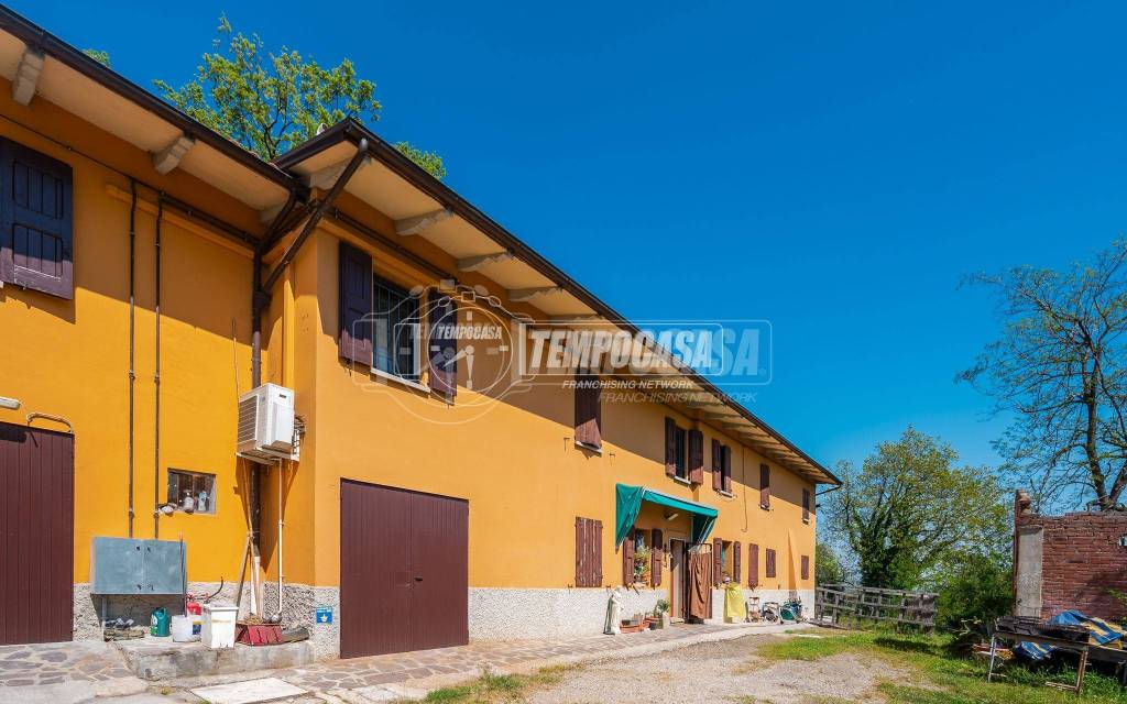 casa indipendente in vendita ad Ozzano dell'Emilia
