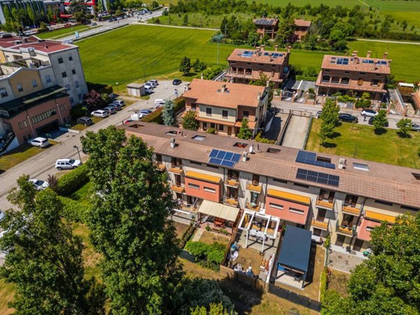 casa indipendente in vendita ad Ozzano dell'Emilia