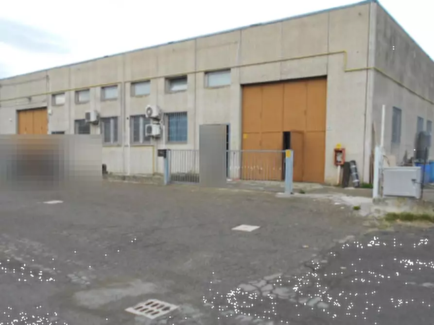 locale di sgombero in vendita ad Ozzano dell'Emilia