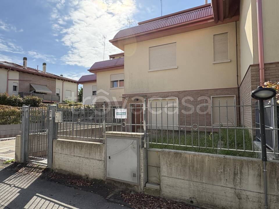 casa indipendente in vendita ad Ozzano dell'Emilia