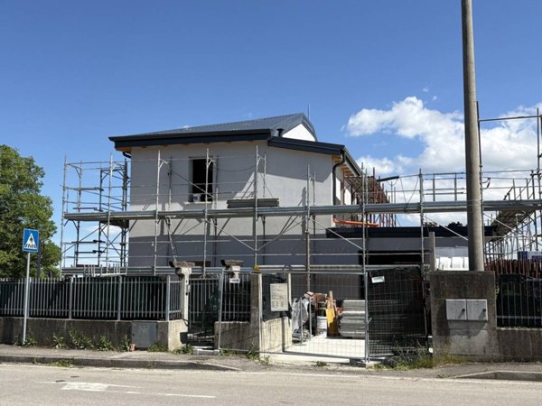 casa indipendente in vendita ad Ozzano dell'Emilia