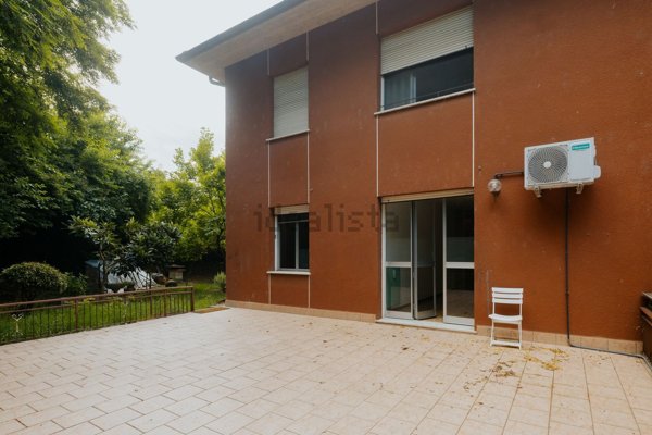 appartamento in vendita ad Ozzano dell'Emilia in zona Mercatale