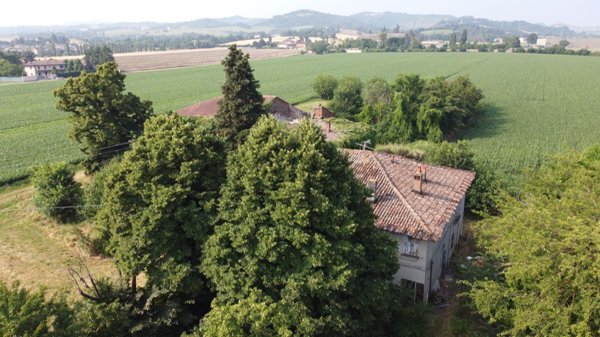 casale in vendita ad Ozzano dell'Emilia
