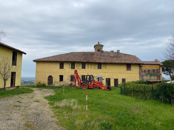 casa indipendente in vendita ad Ozzano dell'Emilia in zona Tolara