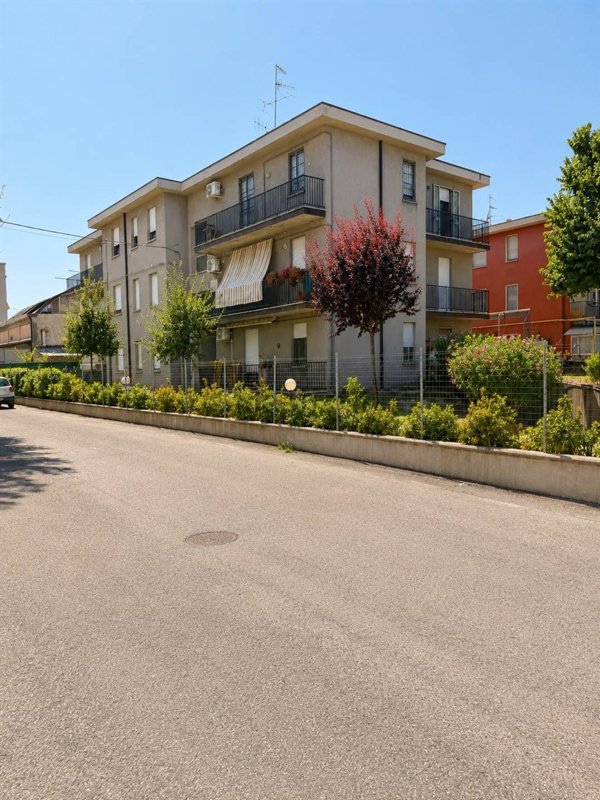 appartamento in vendita ad Ozzano dell'Emilia in zona Maggio