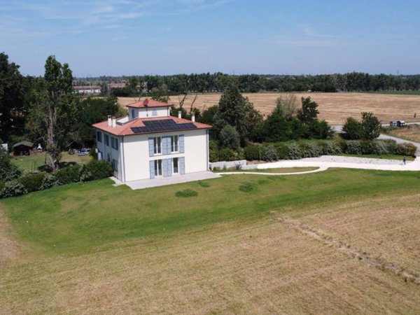 casa indipendente in vendita ad Ozzano dell'Emilia