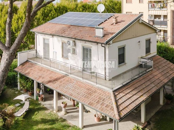 casa indipendente in vendita ad Ozzano dell'Emilia