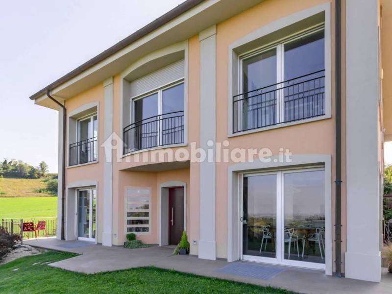 casa indipendente in vendita ad Ozzano dell'Emilia in zona Tolara