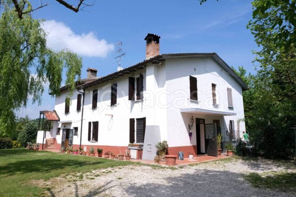 casa indipendente in vendita a Pianoro in zona Gorgognano