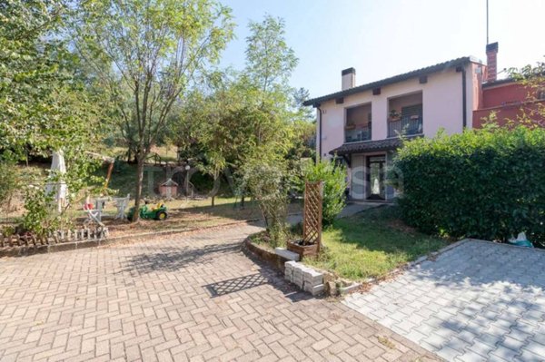 casa indipendente in vendita a Pianoro in zona Botteghino di Zocca