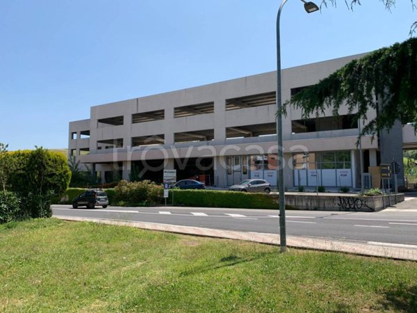 negozio in vendita a Pianoro