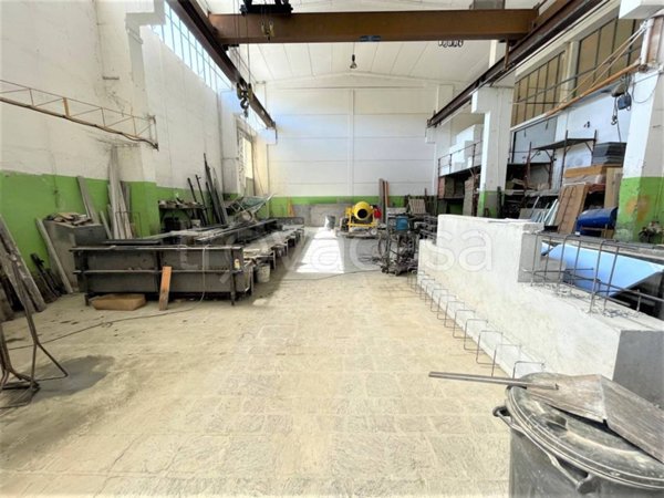 locale commerciale in vendita a Pianoro