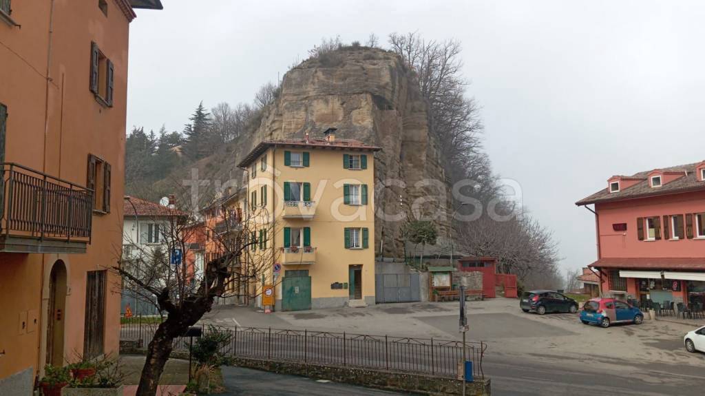appartamento in vendita a Pianoro in zona Livergnano