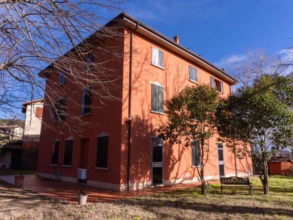 casa indipendente in vendita a Pianoro
