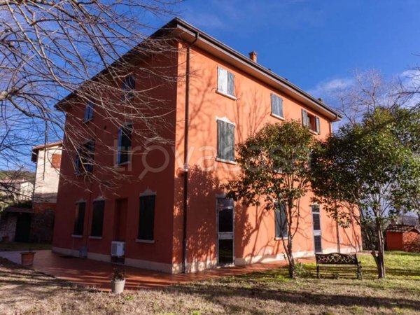 casa indipendente in vendita a Pianoro