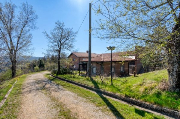 negozio in vendita a Pianoro in zona Gorgognano