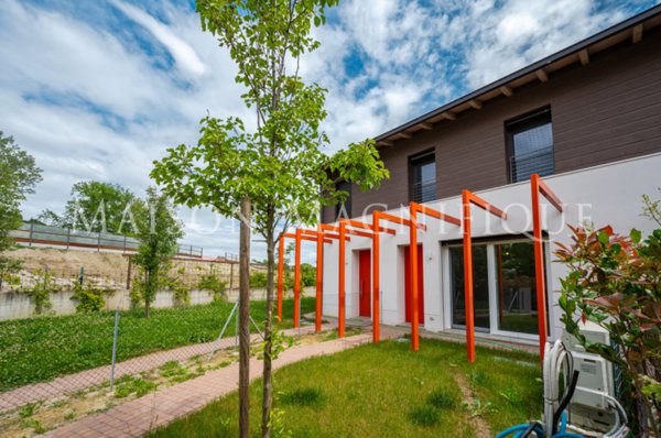 casa indipendente in vendita a Pianoro
