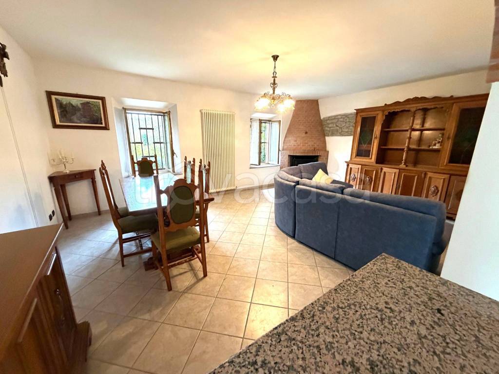 casa indipendente in vendita a Pianoro