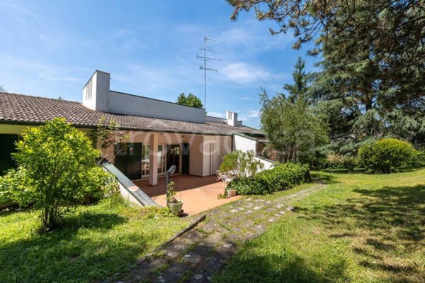 casa indipendente in vendita a Pianoro