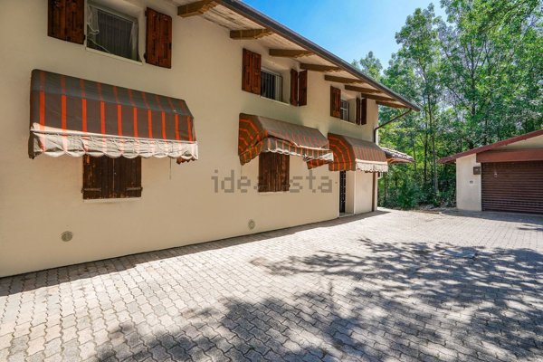 casa indipendente in vendita a Pianoro