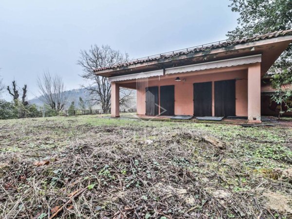 casa indipendente in vendita a Pianoro