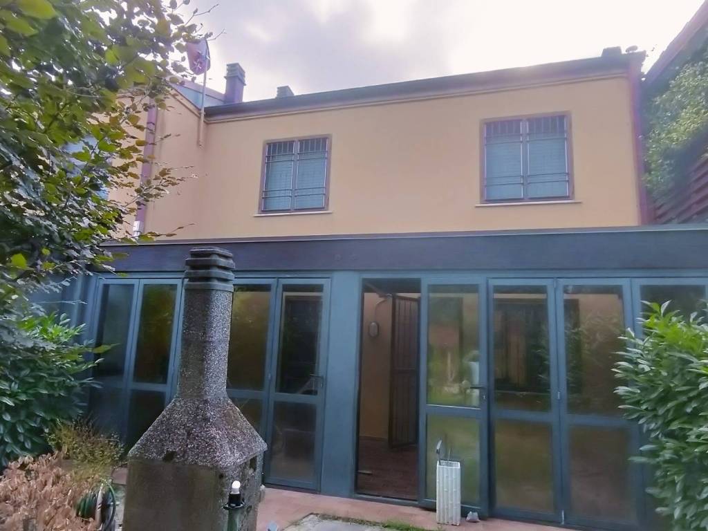 casa indipendente in vendita a Pianoro in zona Botteghino di Zocca