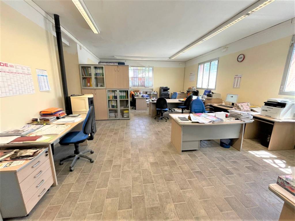 locale commerciale in vendita a Pianoro
