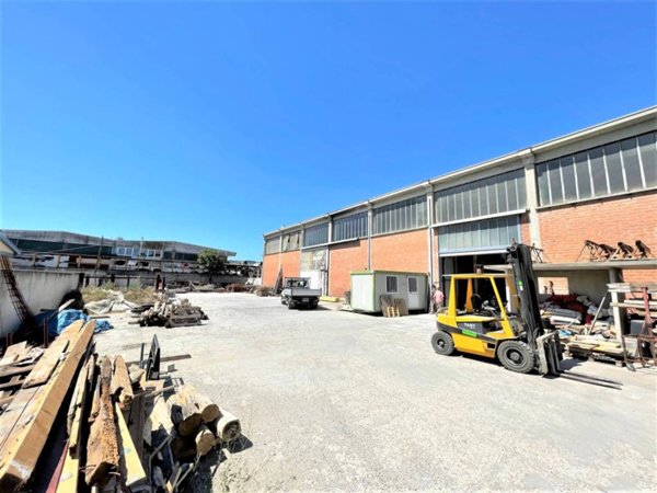 locale commerciale in vendita a Pianoro