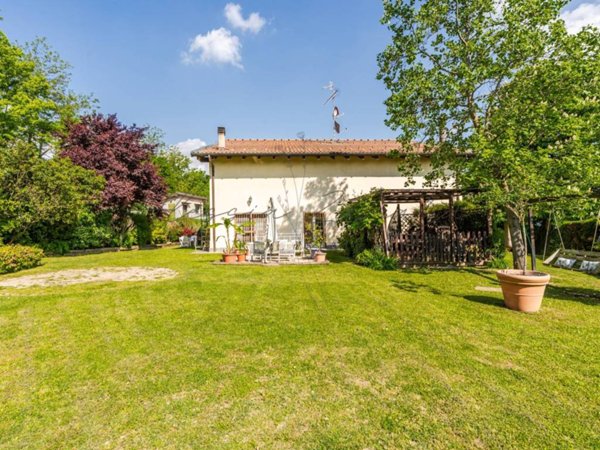 casa indipendente in vendita a Pianoro in zona Livergnano