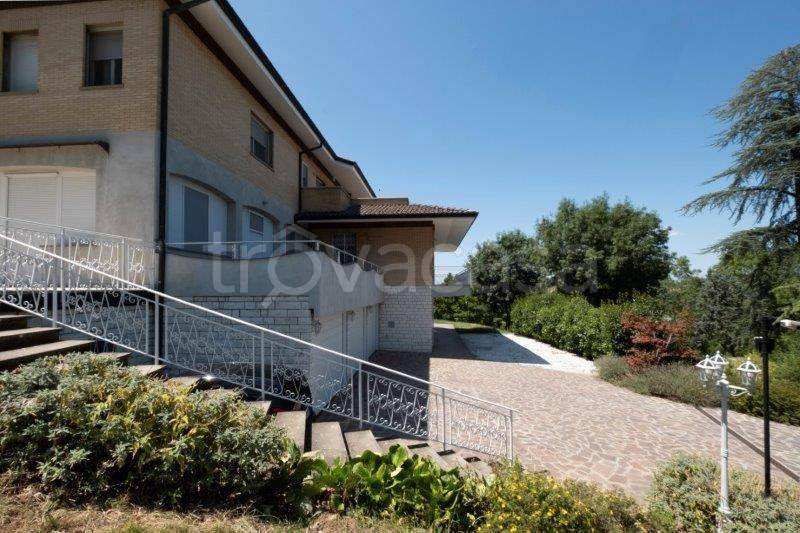 casa indipendente in vendita a Pianoro