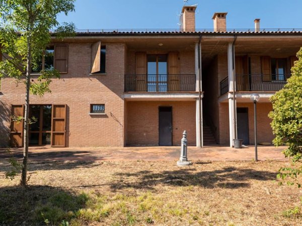 casa indipendente in vendita a Pianoro