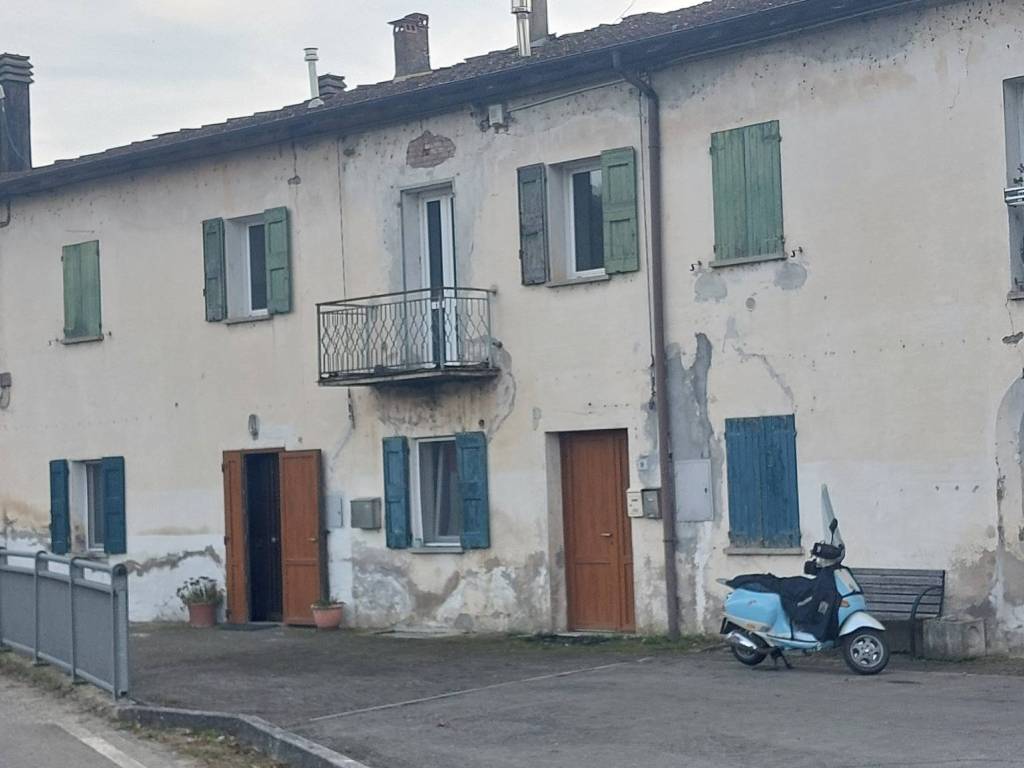 appartamento in vendita a Pianoro in zona Livergnano