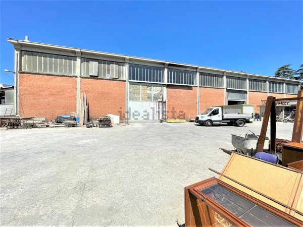 capannone in vendita a Pianoro