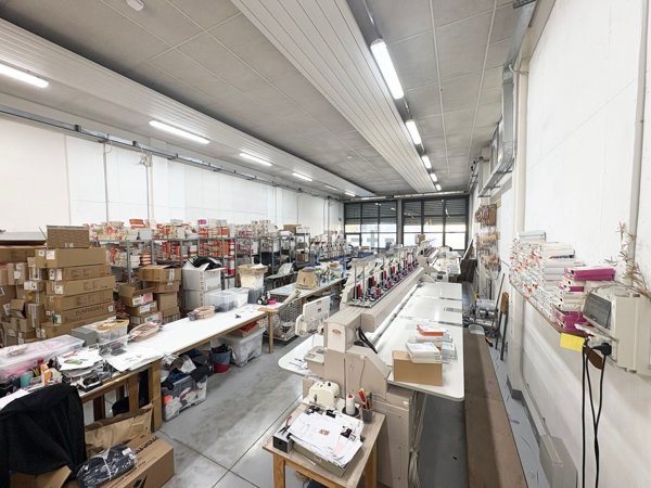 capannone in vendita a Pianoro in zona Pian di Macina