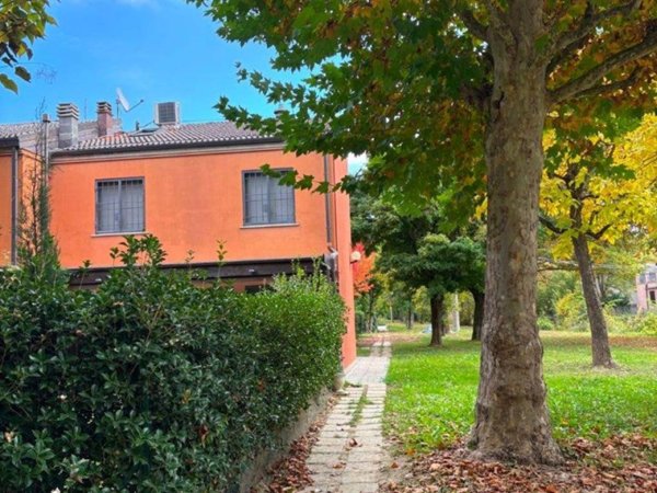 casa indipendente in vendita a Pianoro in zona Botteghino di Zocca