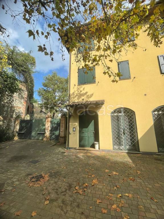 casa indipendente in vendita a Pianoro