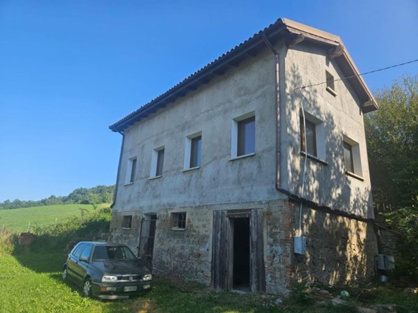 appartamento in vendita a Pianoro in zona Zena