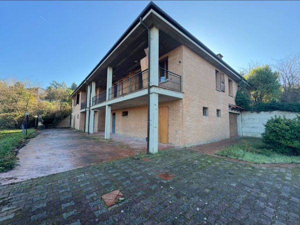 casa indipendente in vendita a Pianoro