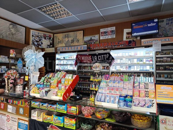 negozio in vendita a Pianoro