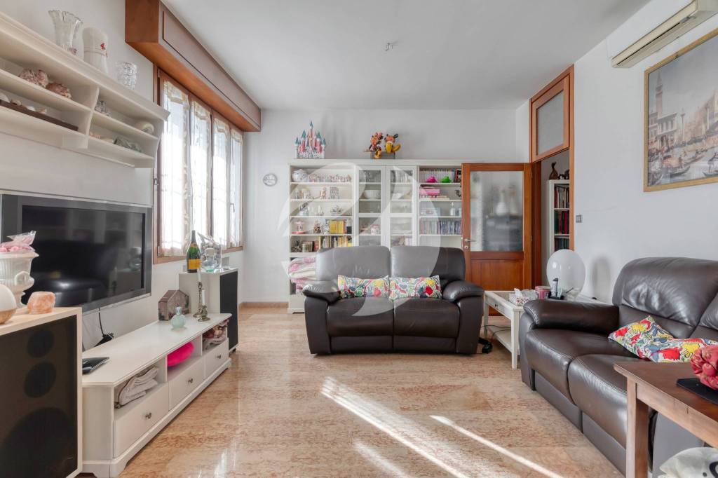 casa indipendente in vendita a Pianoro