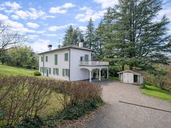 casa indipendente in vendita a Pianoro