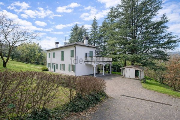 casa indipendente in vendita a Pianoro