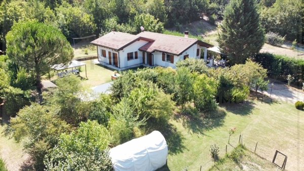 casa indipendente in vendita a Pianoro in zona Zena