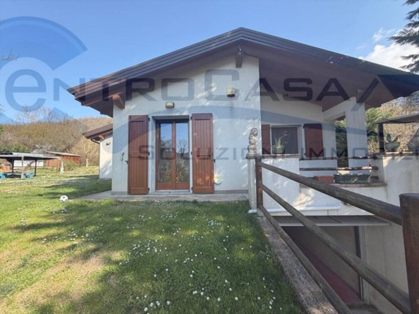 appartamento in vendita a Pianoro in zona Botteghino di Zocca