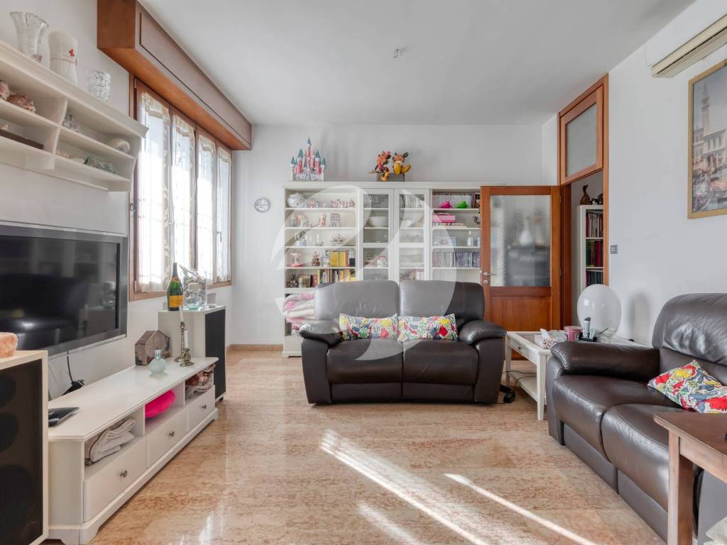 casa indipendente in vendita a Pianoro