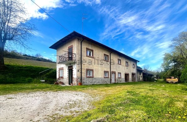 casa indipendente in vendita a Pianoro in zona Pian di Macina