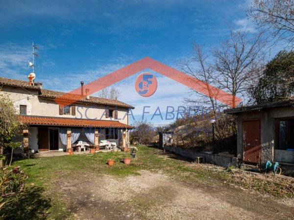 casa indipendente in vendita a Pianoro