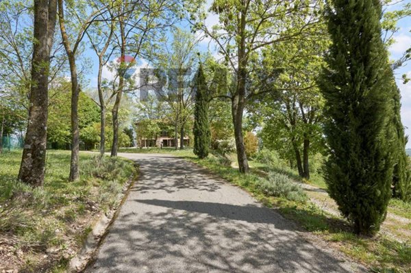 casa indipendente in vendita a Pianoro in zona Pian di Macina